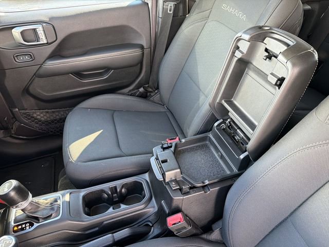 Used 2020 Jeep Wrangler Unlimited Sahara w/ Dual Top Group image 22