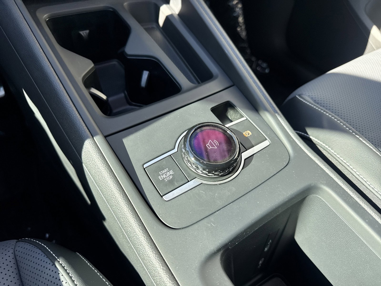 New 2026 Volkswagen Tiguan SE R-Line image 23