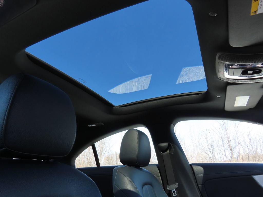 Used 2025 Mercedes-Benz CLA 250 4MATIC image 5