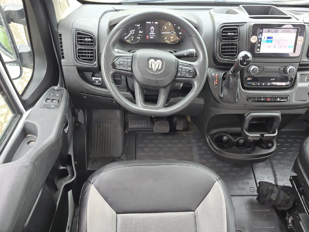 Used 2025 RAM ProMaster 2500 w/ Convenience Group FWD image 26