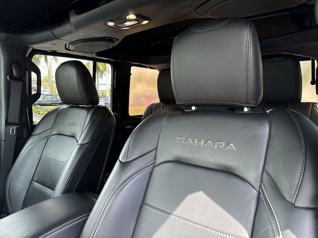 Used 2019 Jeep Wrangler Unlimited Sahara AWD/4WD image 38