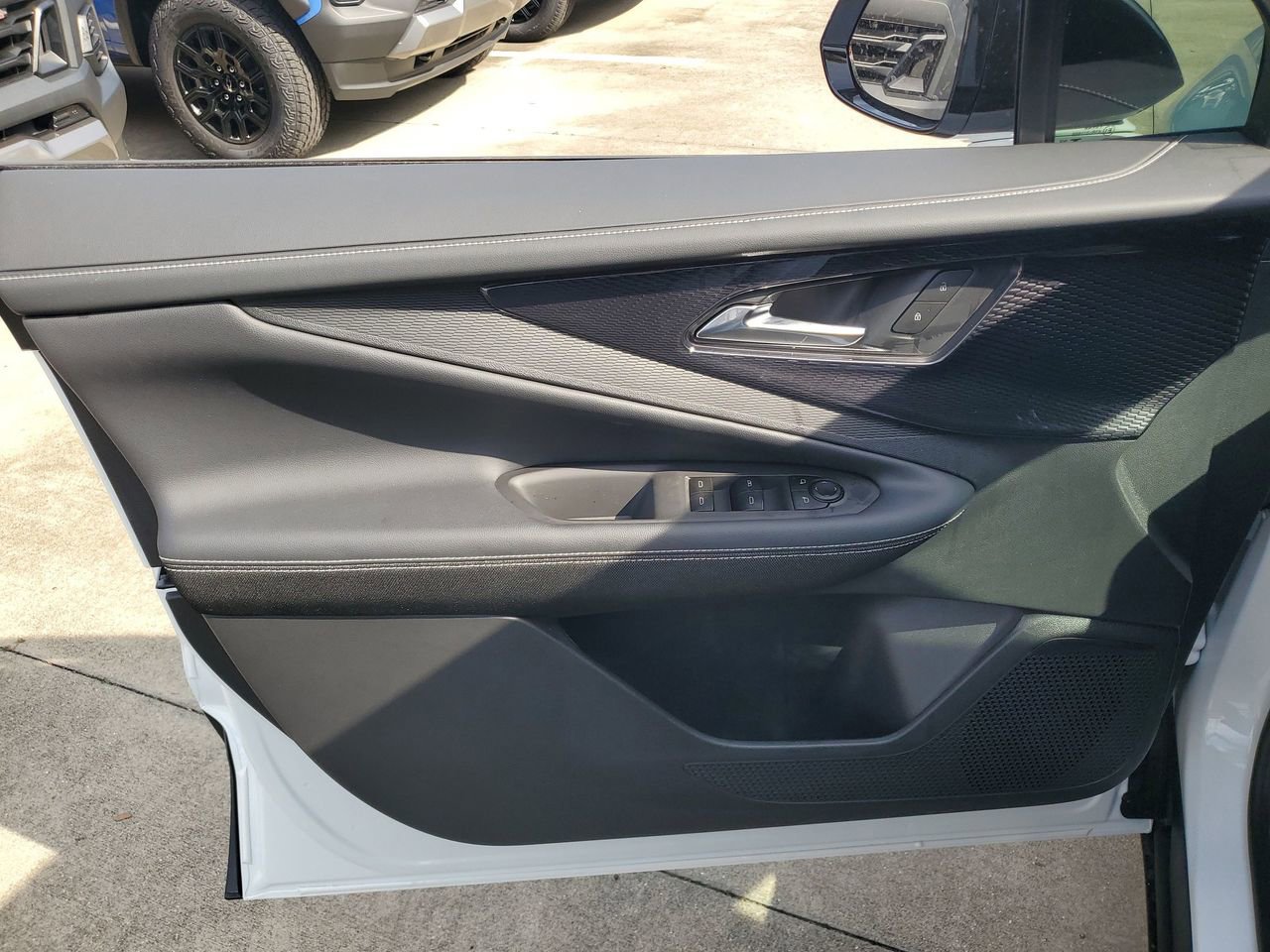 New 2026 Chevrolet Blazer EV LT w/ Midnight/Sport Edition FWD image 13