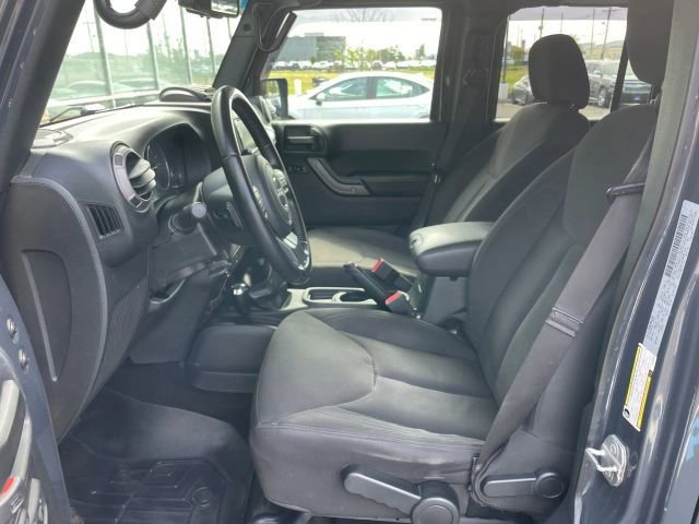 Used 2018 Jeep Wrangler Unlimited Sport S AWD/4WD image 17