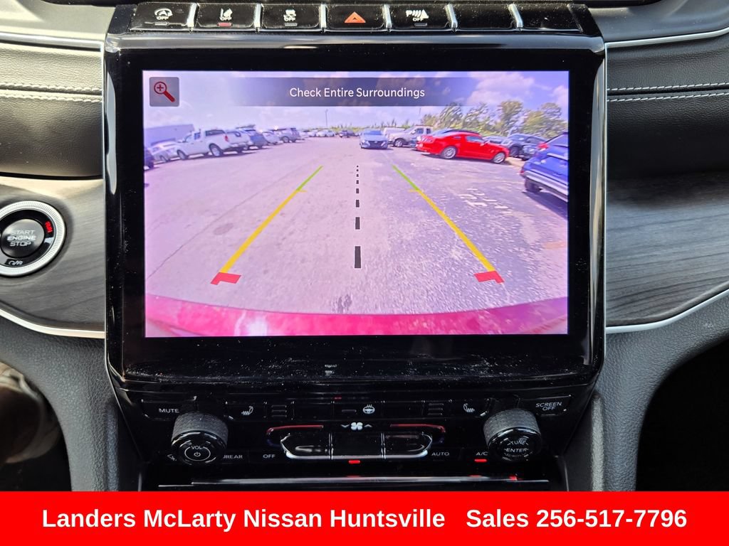 Used 2024 Jeep Grand Cherokee L Limited w/ Black Appearance Package AWD/4WD image 21