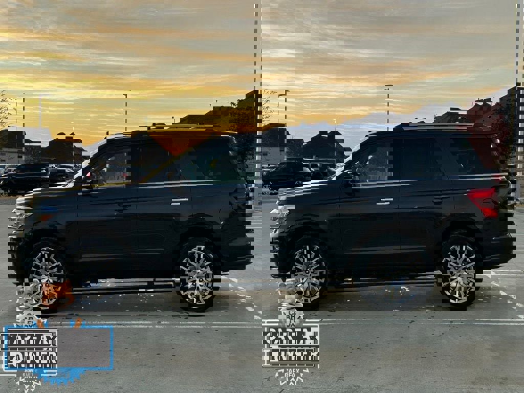 Used 2024 Ford Expedition Limited image 8