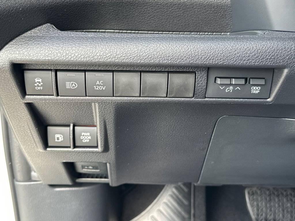 New 2026 Toyota Sienna XLE Woodland Edition image 21