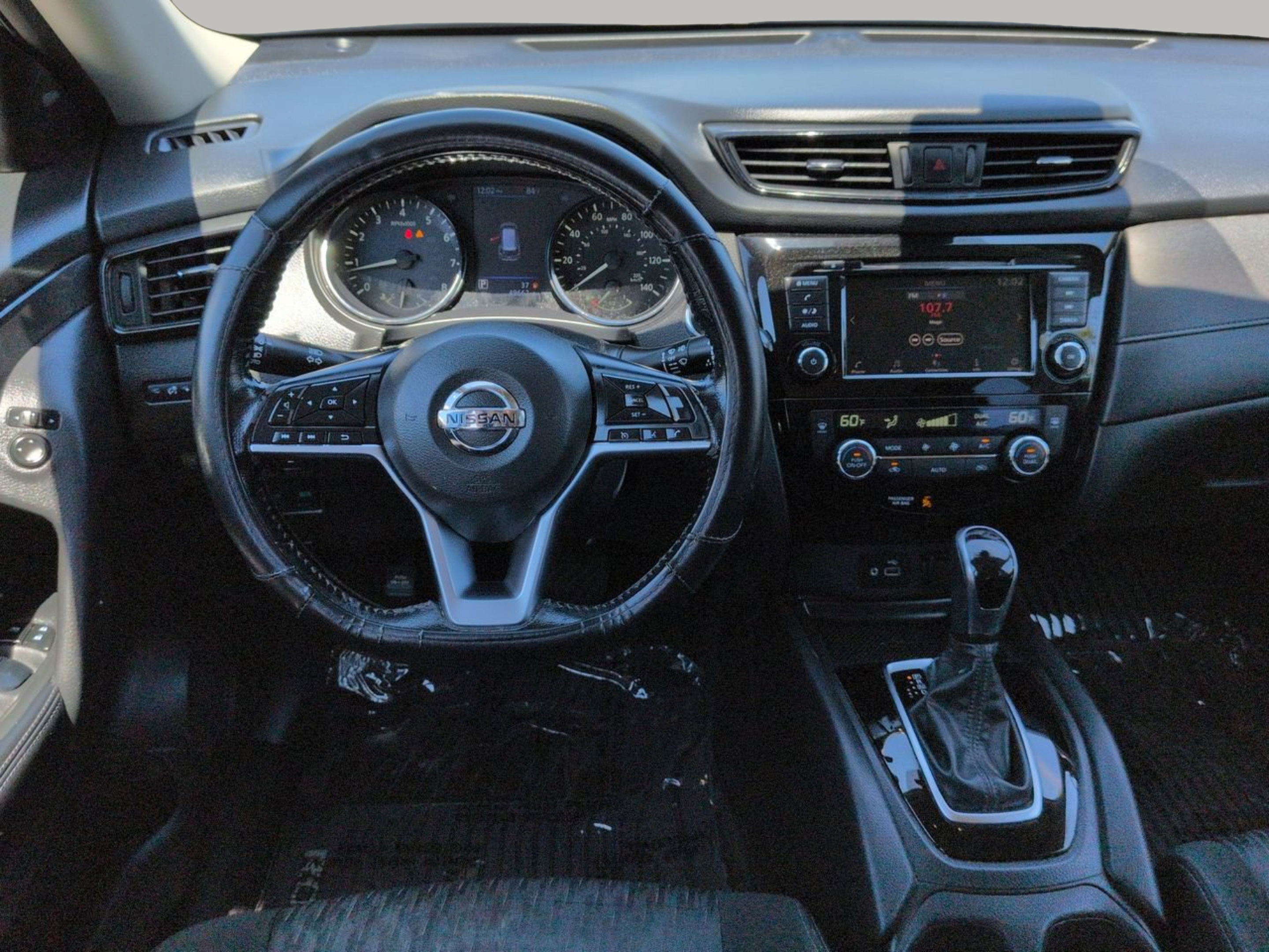 Used 2020 Nissan Rogue SV FWD image 20
