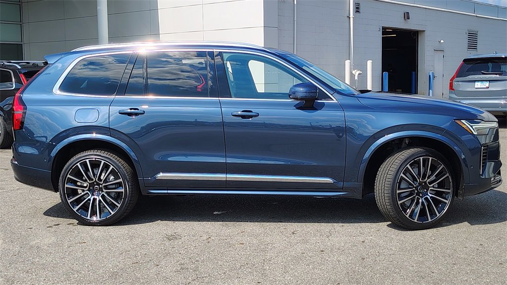 New 2026 Volvo XC90 B6 Plus w/ Protection Package Premier image 2