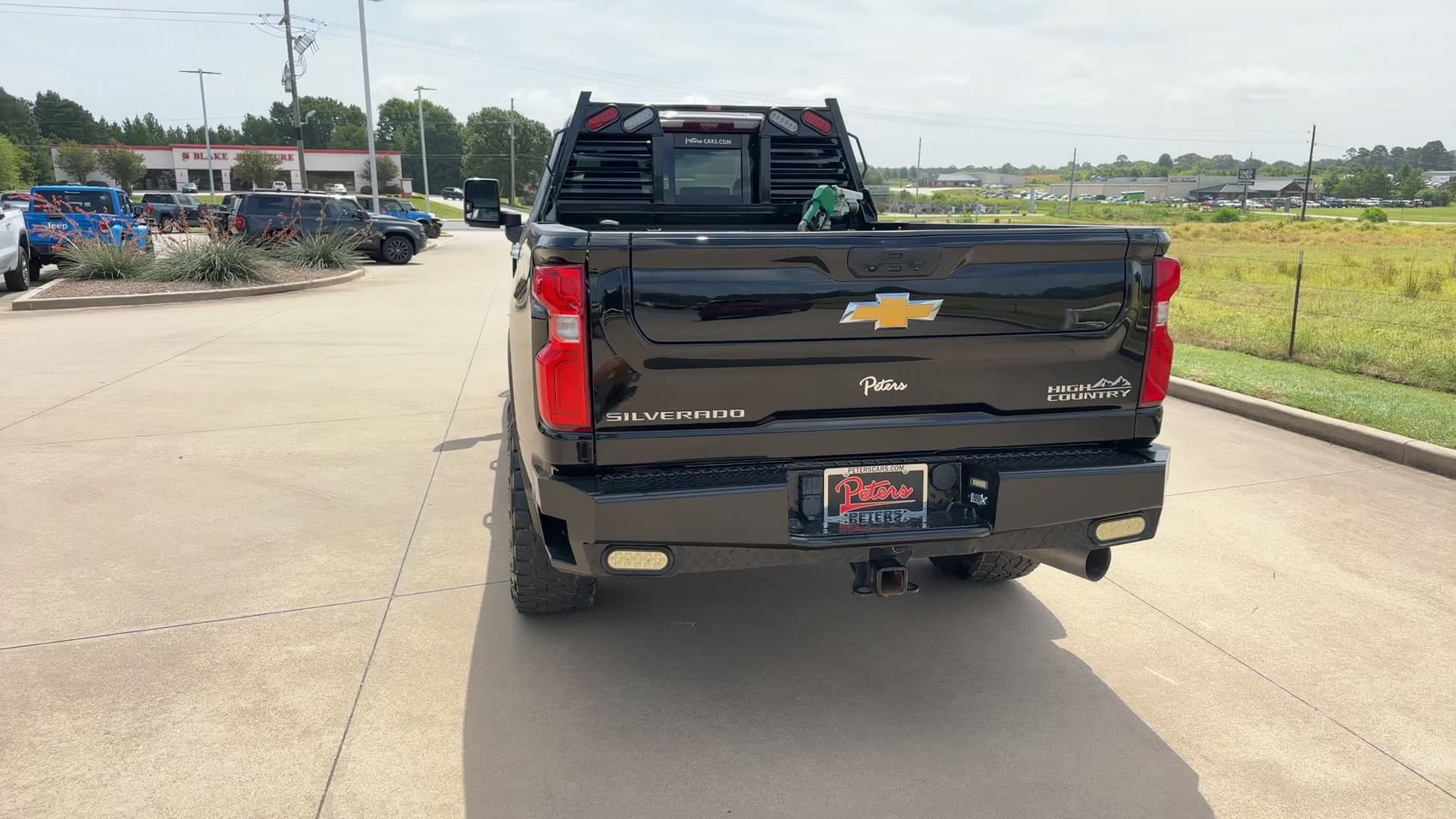 Used 2024 Chevrolet Silverado 3500 High Country w/ High Country Premium Package AWD/4WD image 6
