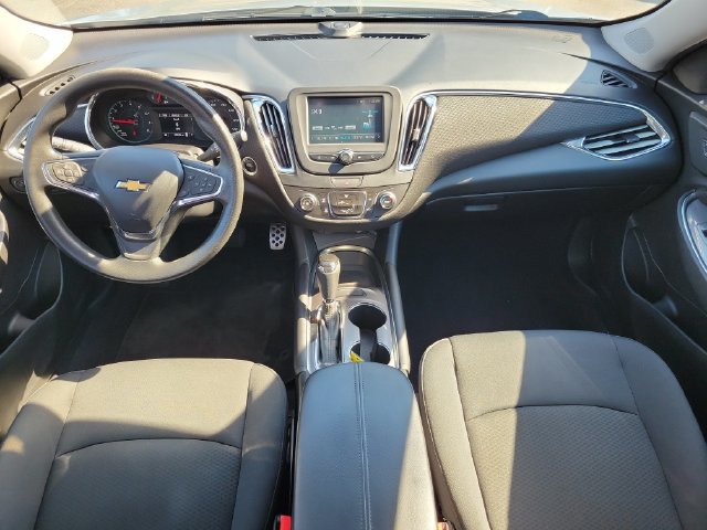 Used 2017 Chevrolet Malibu LT FWD image 7