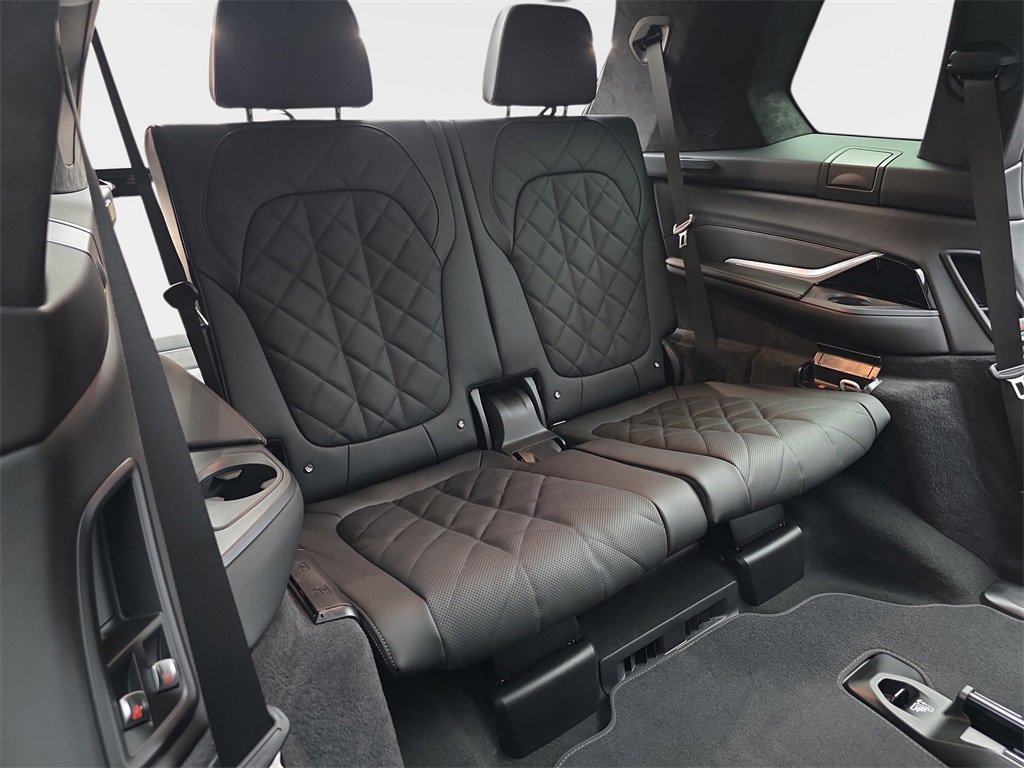 New 2026 BMW X7 xDrive40i w/ Executive Package image 12