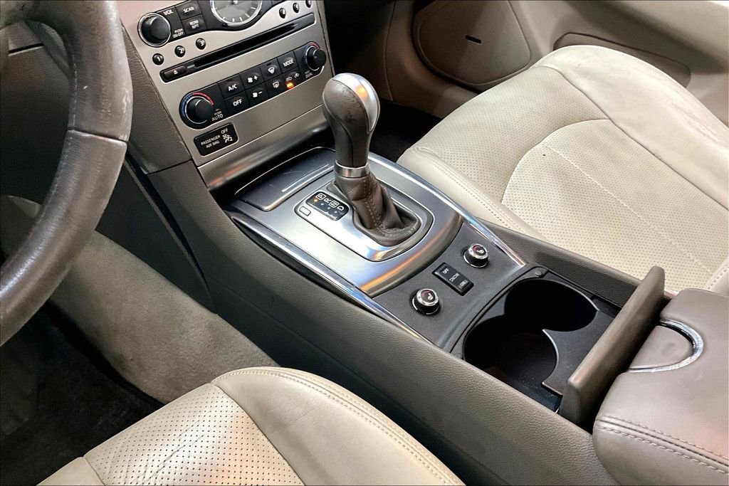 Used 2010 INFINITI G37 x w/ Premium Pkg image 17