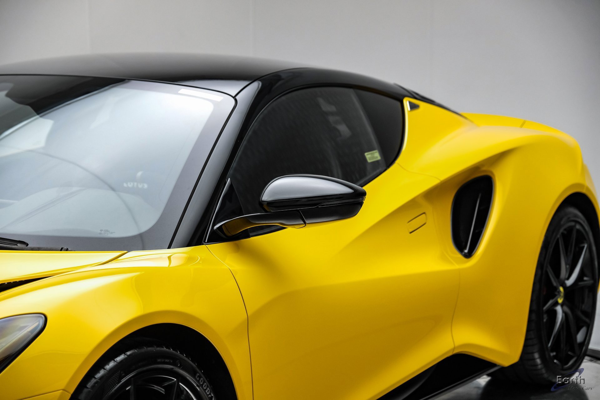 Used 2024 Lotus Emira First Edition image 28