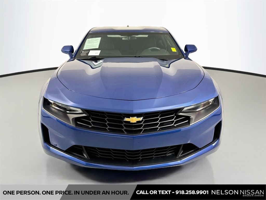Used 2019 Chevrolet Camaro LT RWD image 2