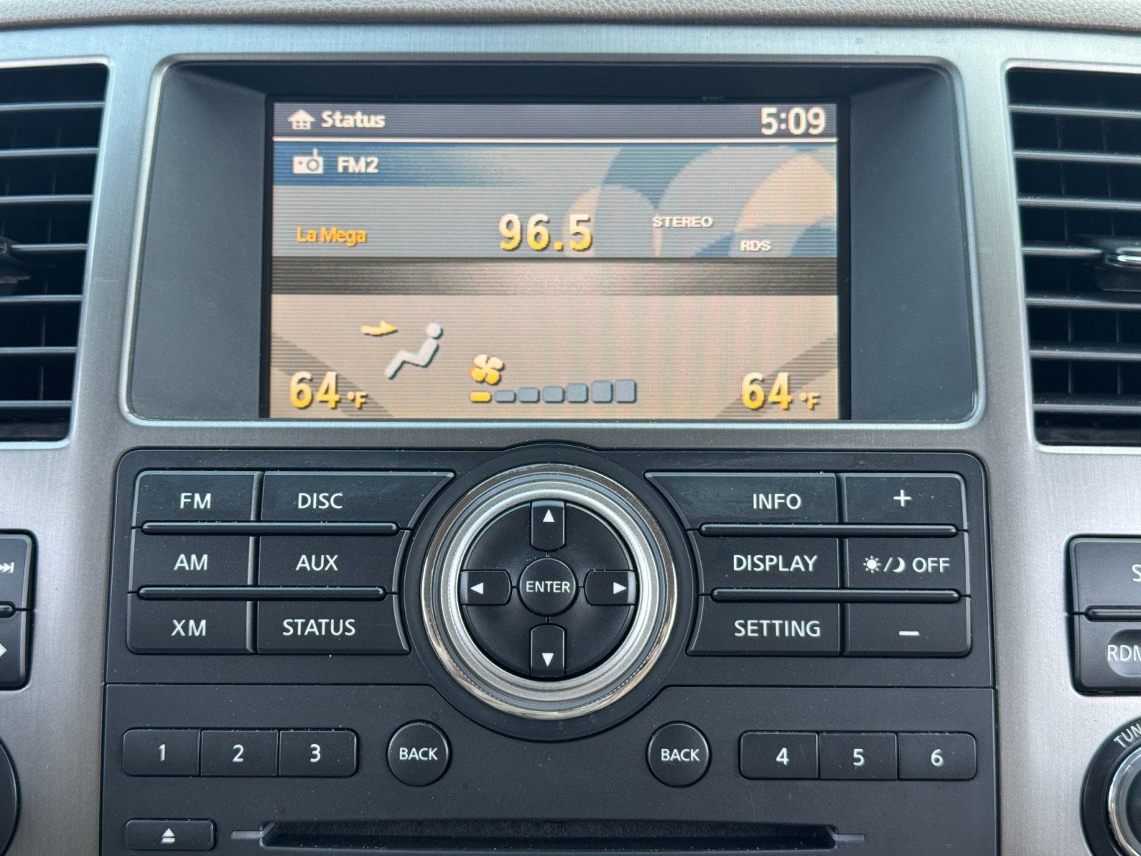 Used 2013 Nissan Armada SV image 22