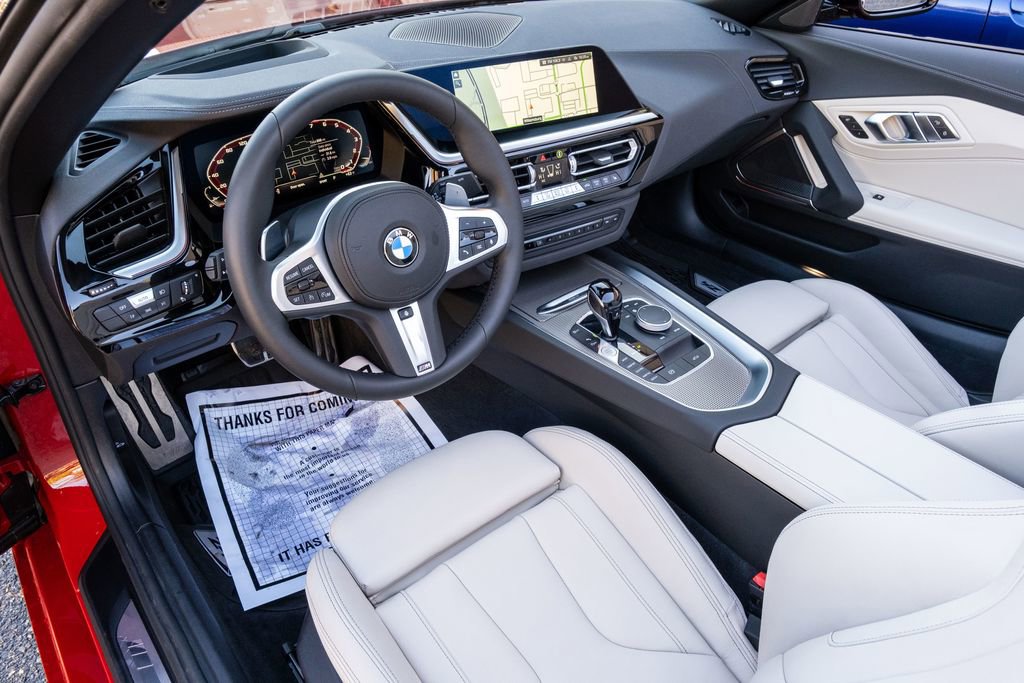 Used 2022 BMW Z4 M40i w/ Premium Package image 16