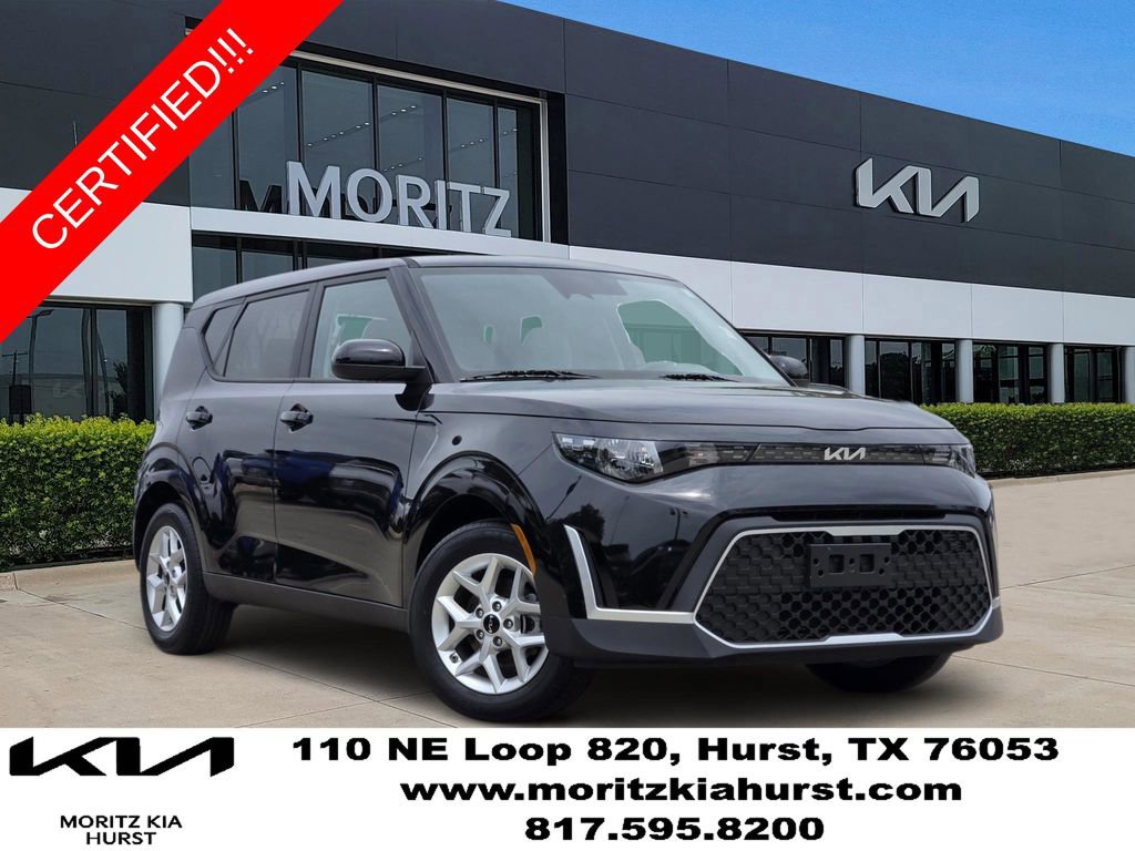 Certified 2025 Kia Soul LX FWD image 1
