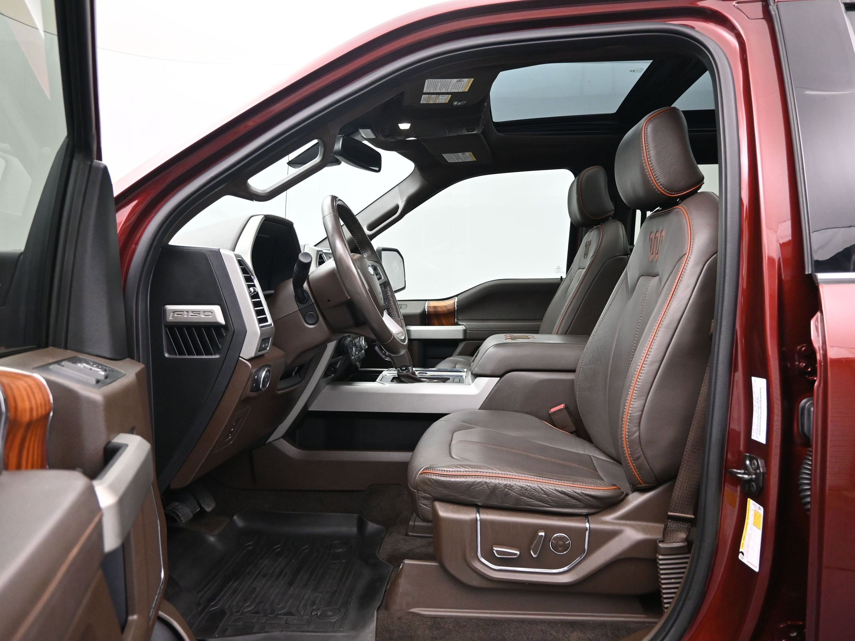 Used 2016 Ford F150 King Ranch w/ Equipment Group 601A Luxury image 9