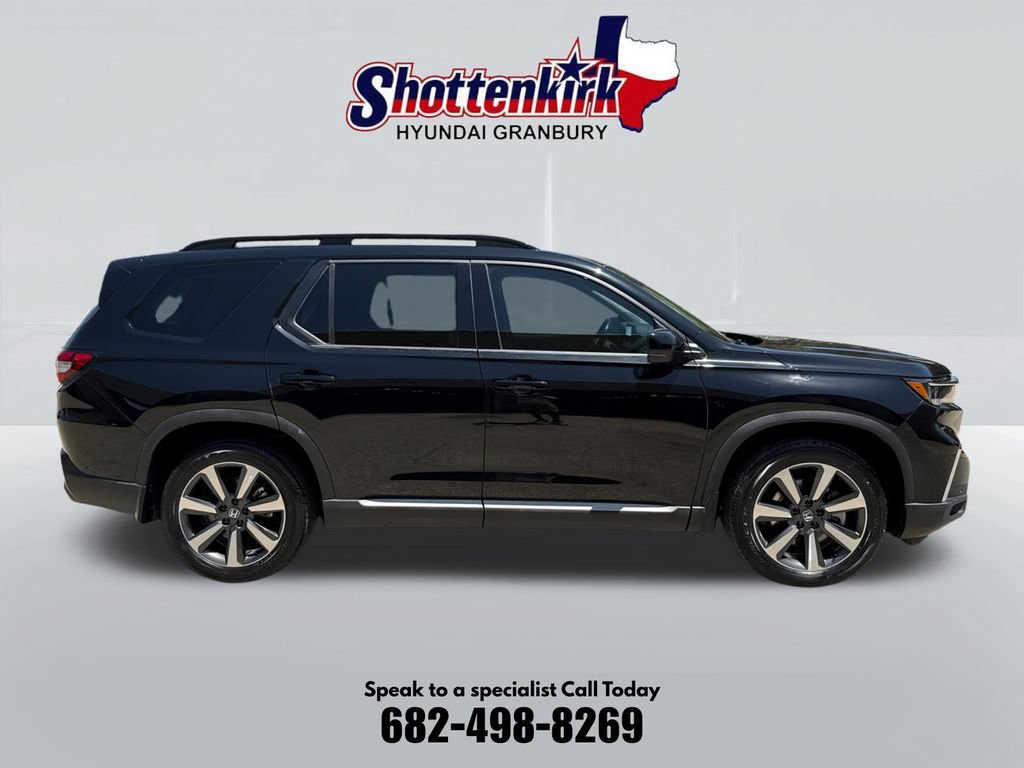Used 2023 Honda Pilot Touring image 5