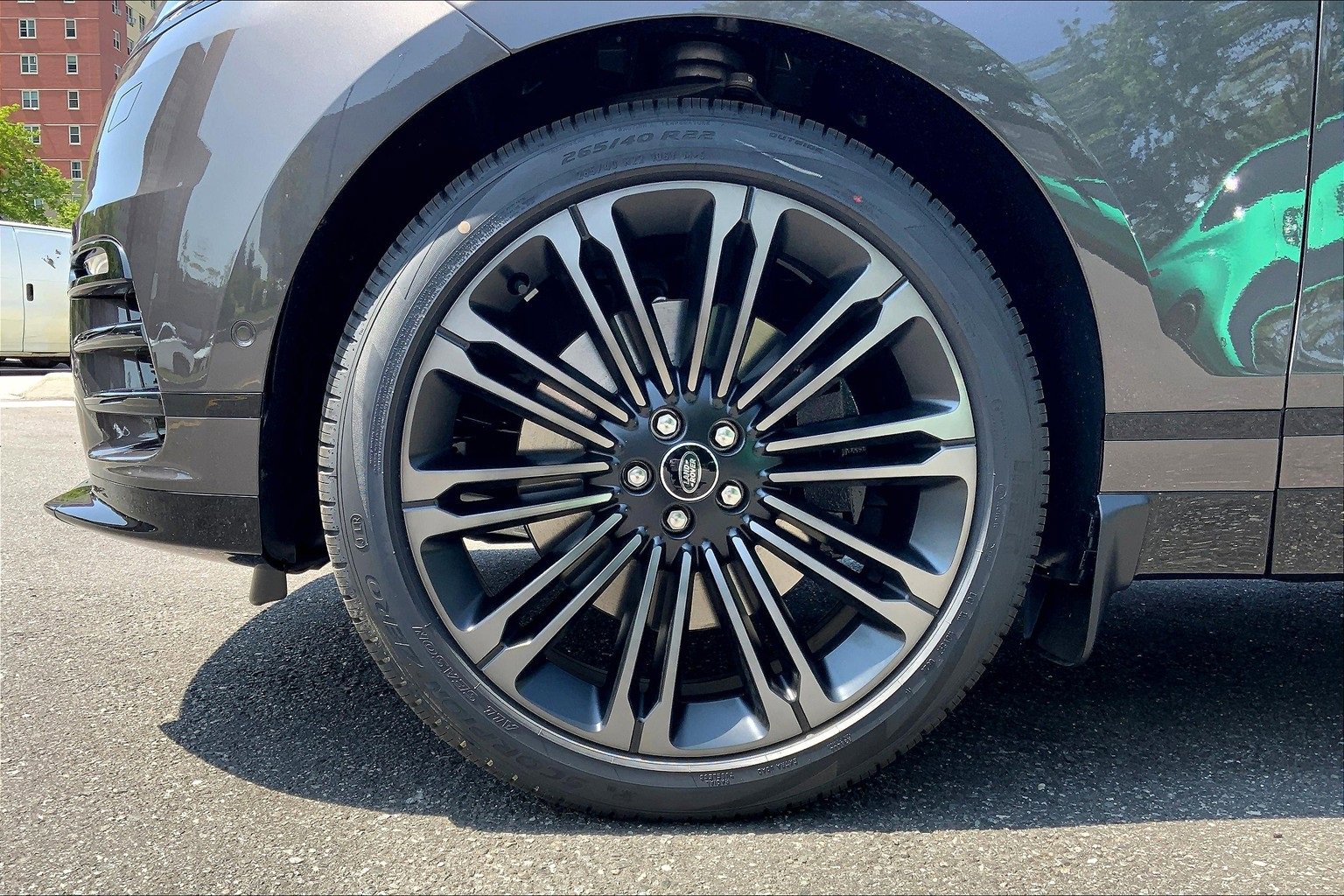 New 2026 Land Rover Range Rover Velar Dynamic SE image 11