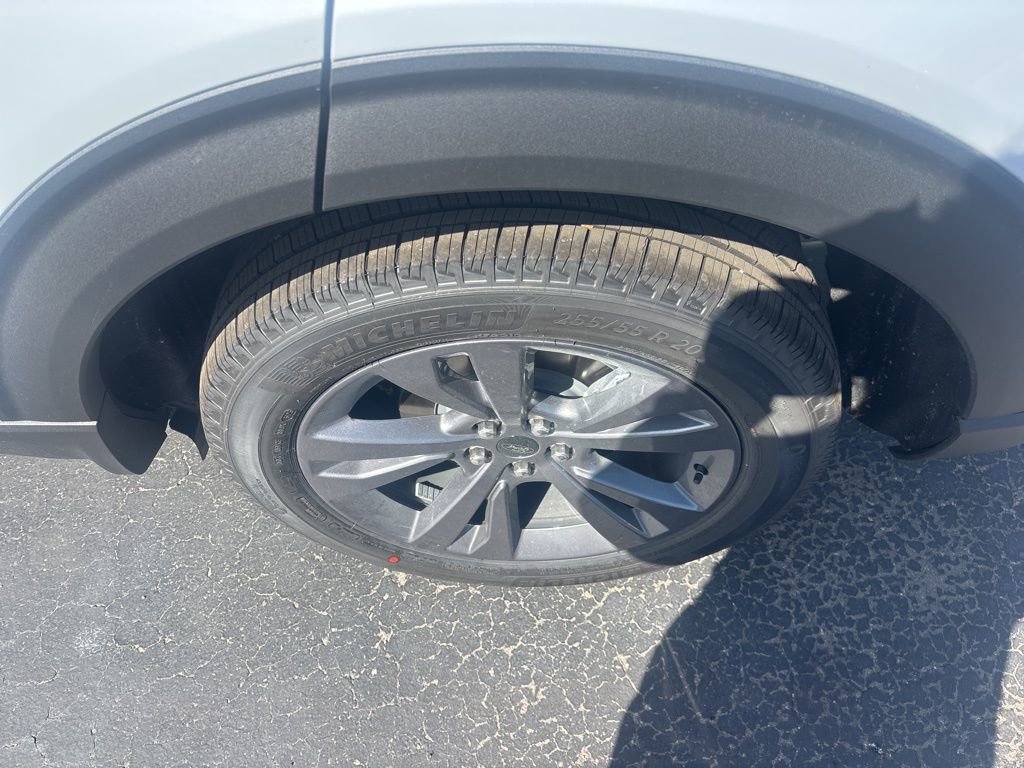 New 2026 Ford Explorer Active w/ Active Comfort Package image 17