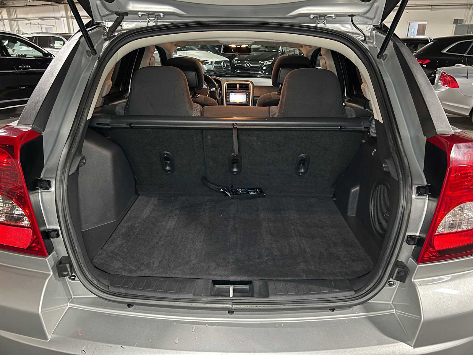 Used 2010 Dodge Caliber Heat w/ Premium Sound Group FWD image 16