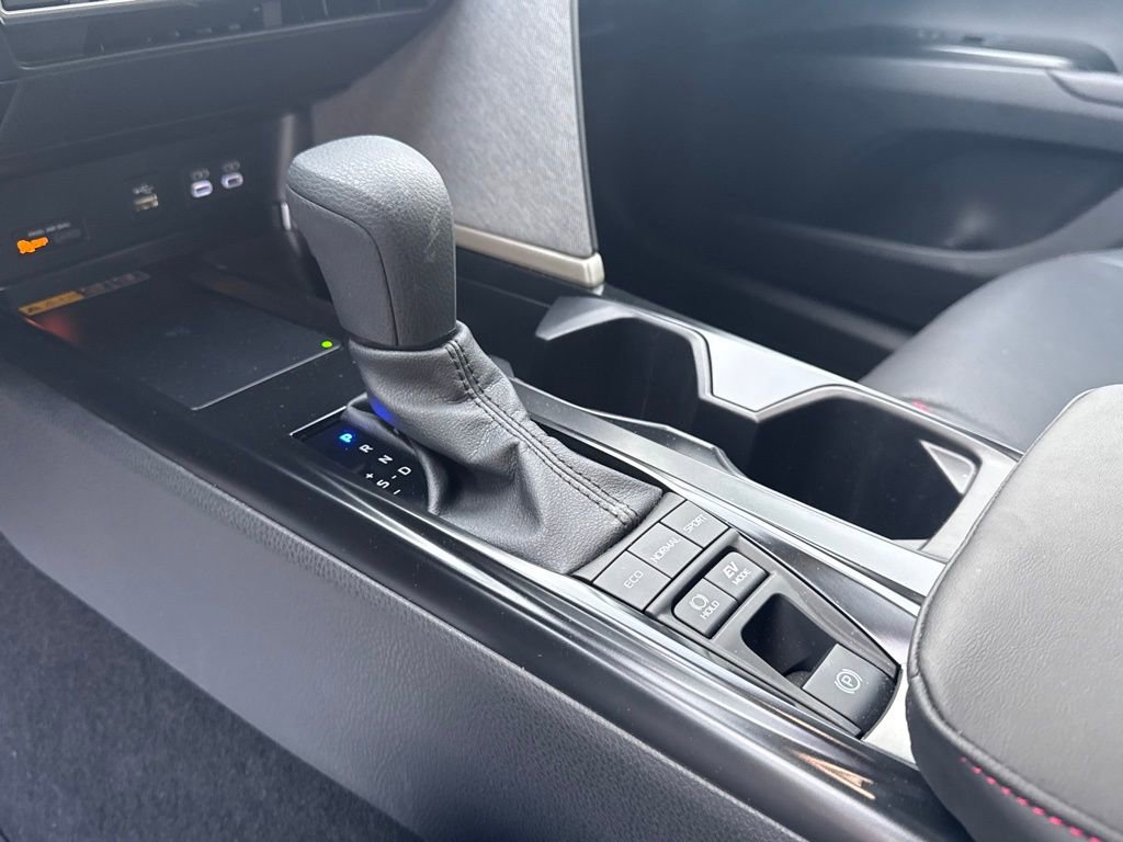 Used 2025 Toyota Camry LE image 23