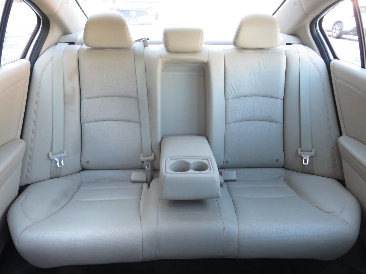 Used 2013 Honda Accord EX-L image 23