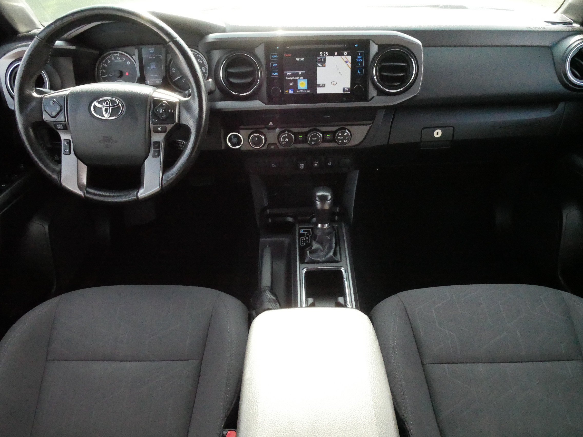Certified 2019 Toyota Tacoma TRD Sport AWD/4WD image 10