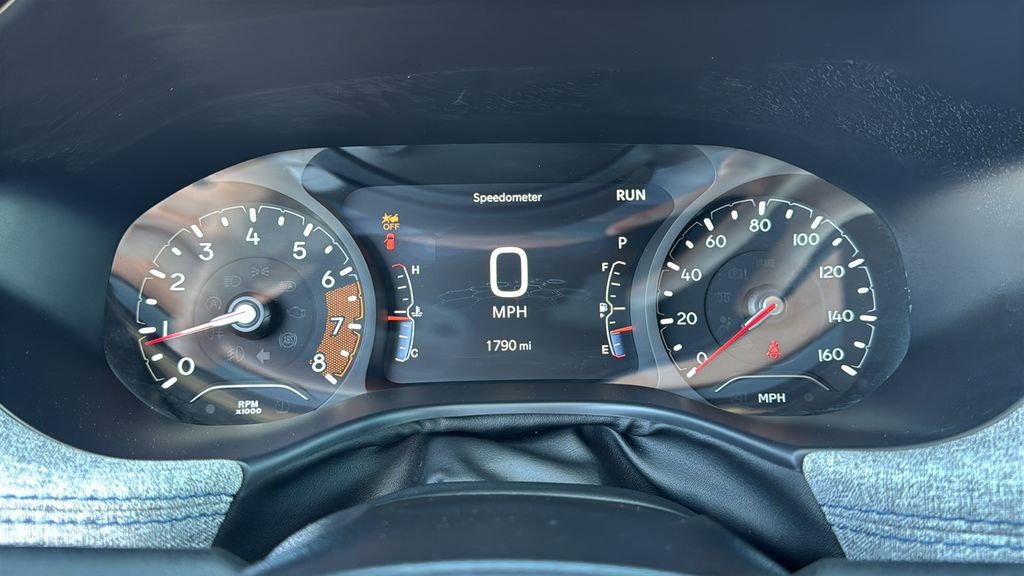 Used 2024 Jeep Compass Sport image 26