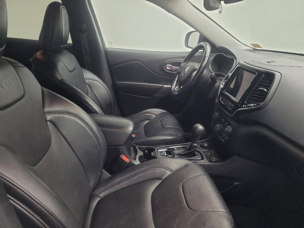 Used 2021 Jeep Cherokee Limited w/ Mopar Interior Package AWD/4WD image 21