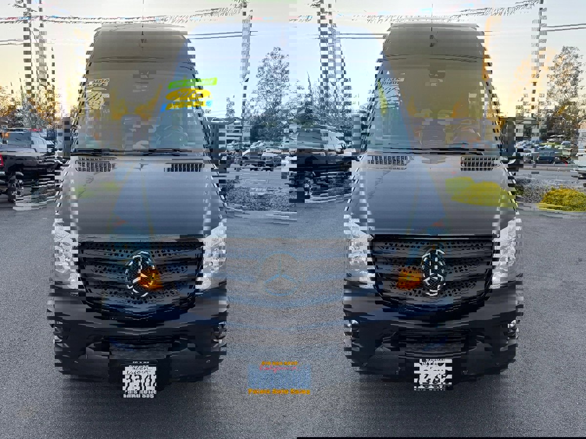Used 2016 Mercedes-Benz Sprinter 2500 image 2