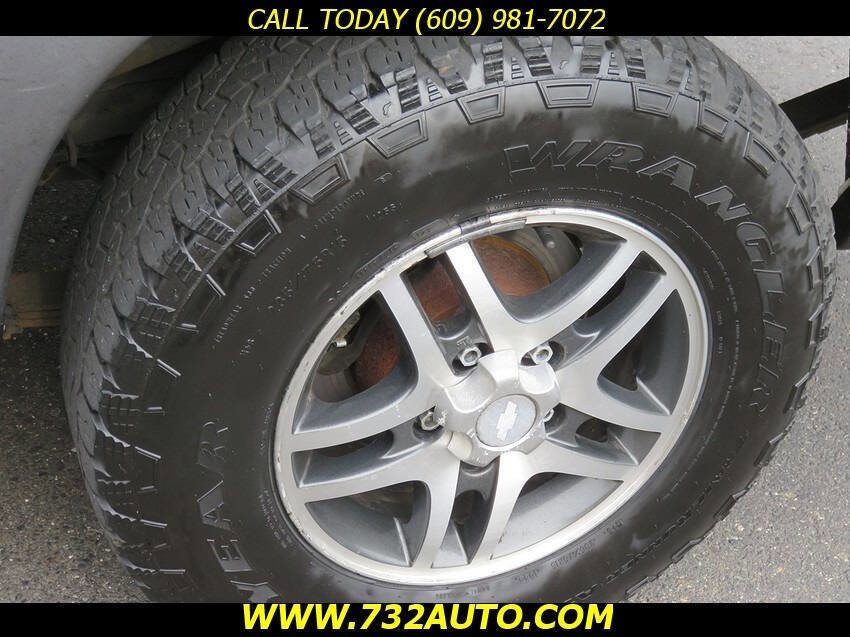 Used 2002 Chevrolet S10 Pickup LS w/ ZR5 Appearance Pkg AWD/4WD image 13