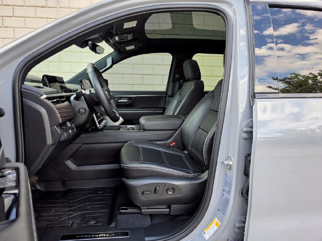 Used 2024 GMC Sierra EV Denali AWD/4WD image 26