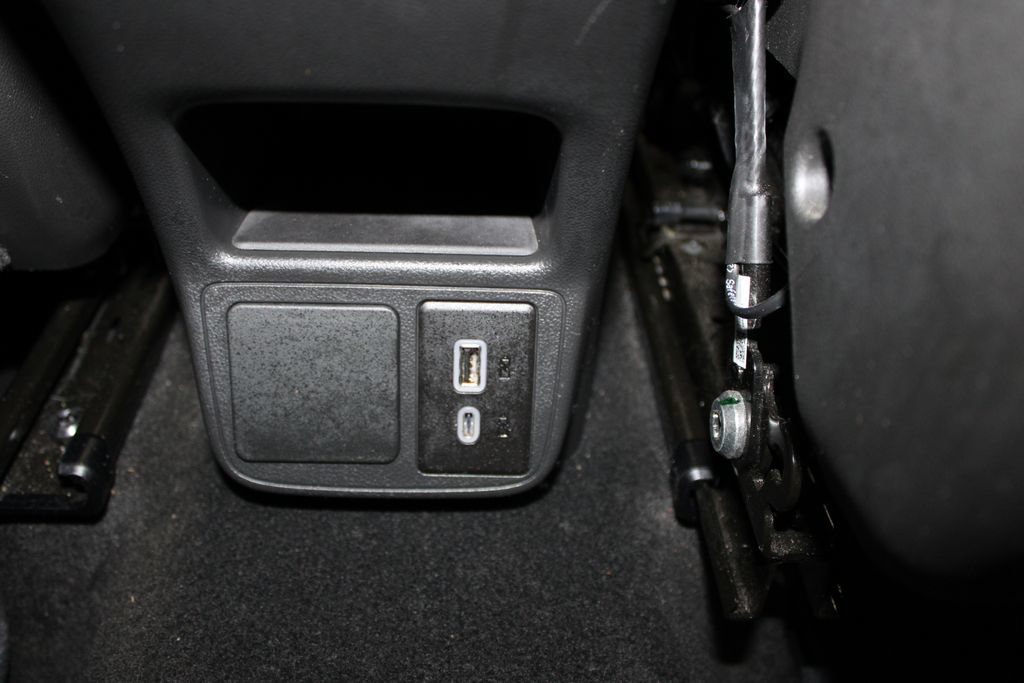 Used 2025 Buick Encore GX Preferred AWD/4WD image 27