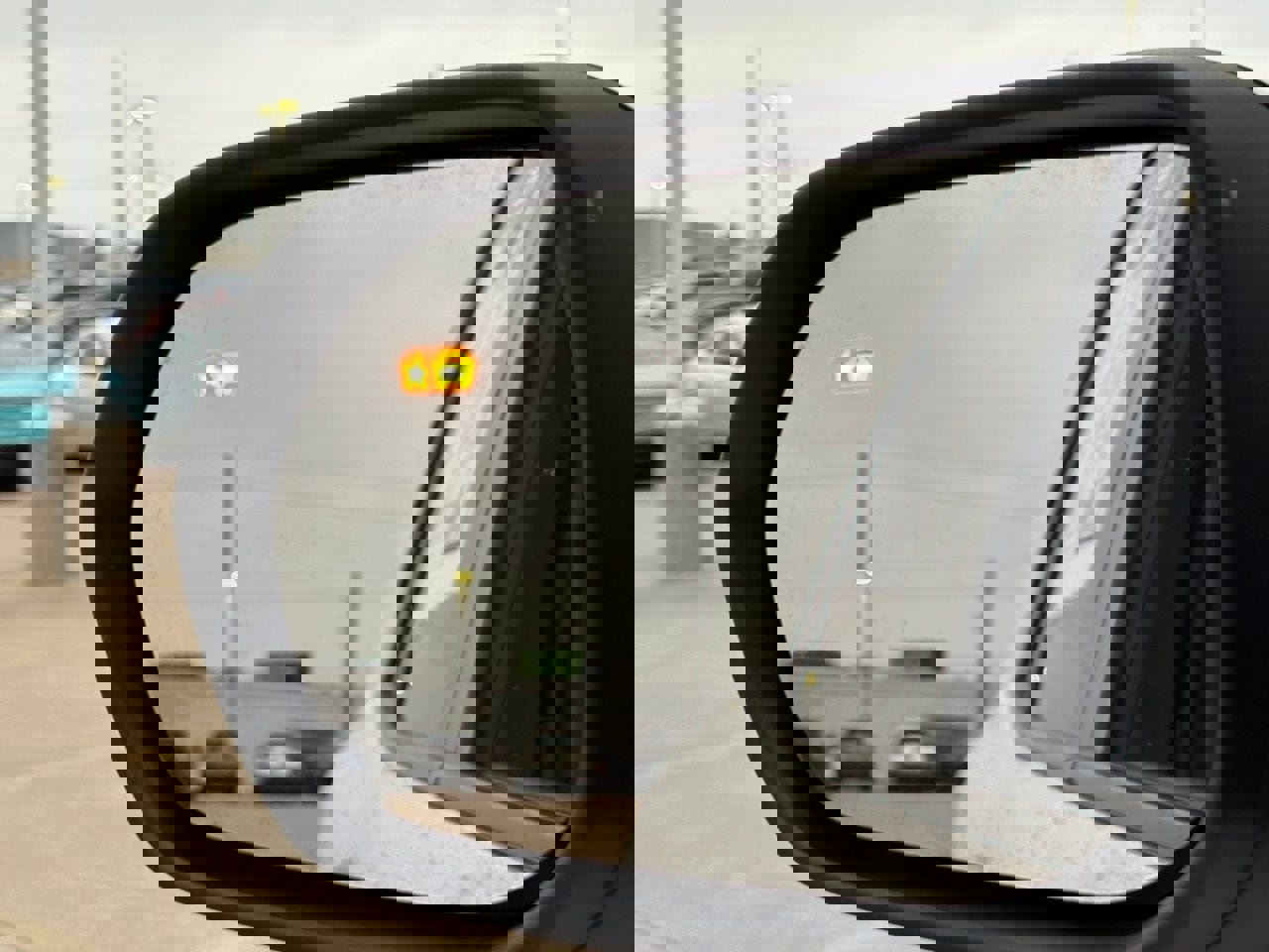 Used 2025 Chevrolet Traverse LT image 12