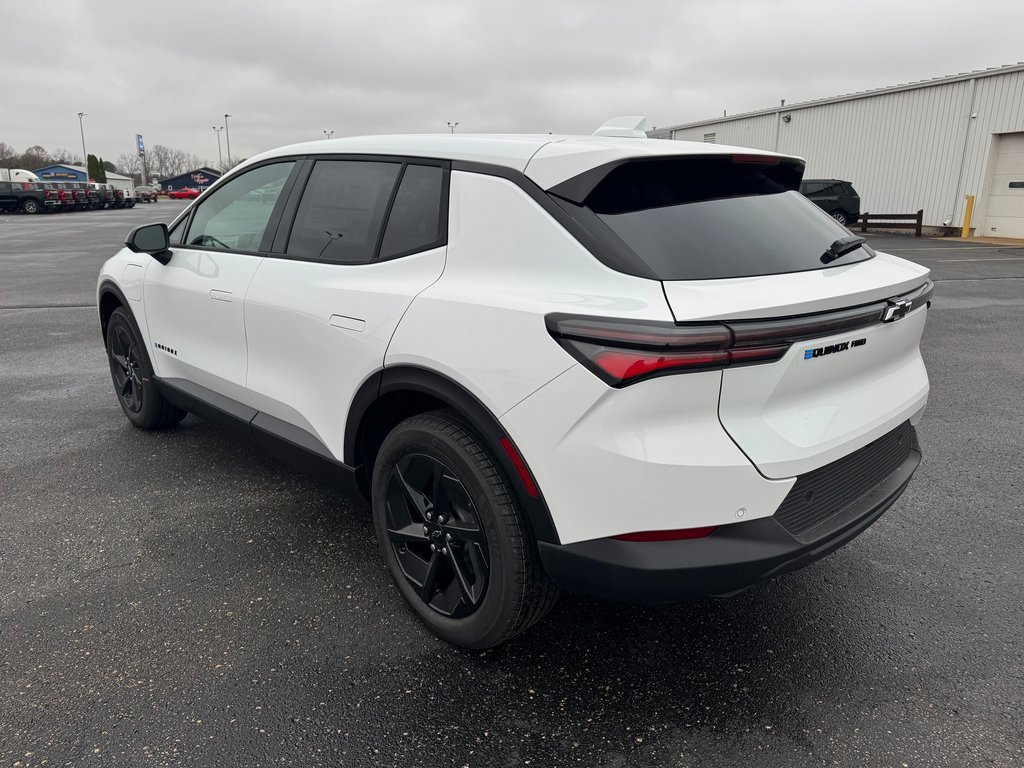 New 2026 Chevrolet Equinox EV LT image 3