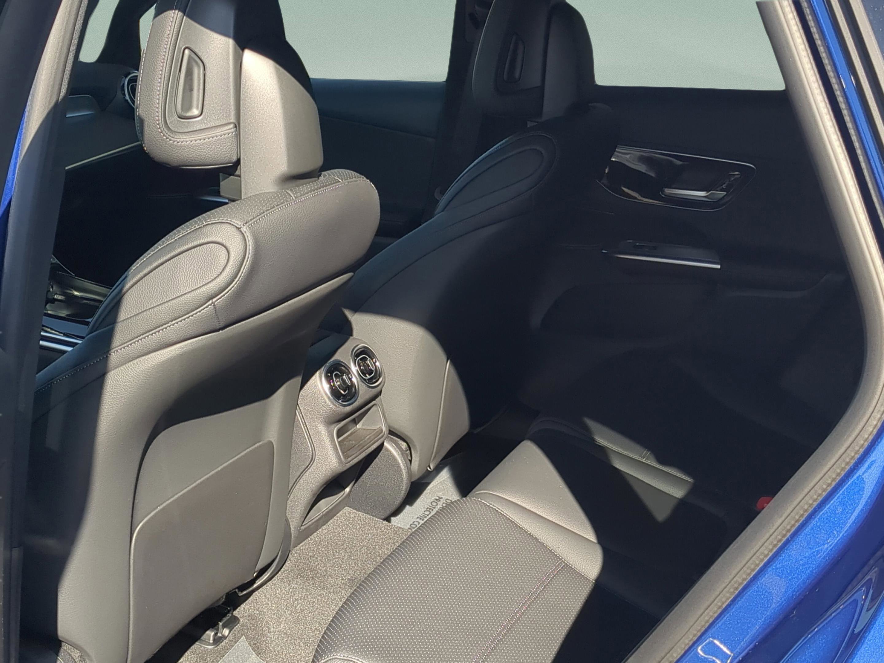 Certified 2026 Mercedes-Benz GLC 300 image 9