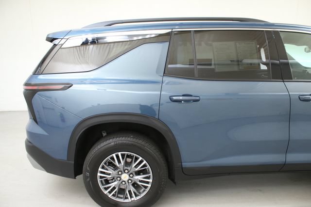 Certified 2026 Chevrolet Traverse LT FWD image 11
