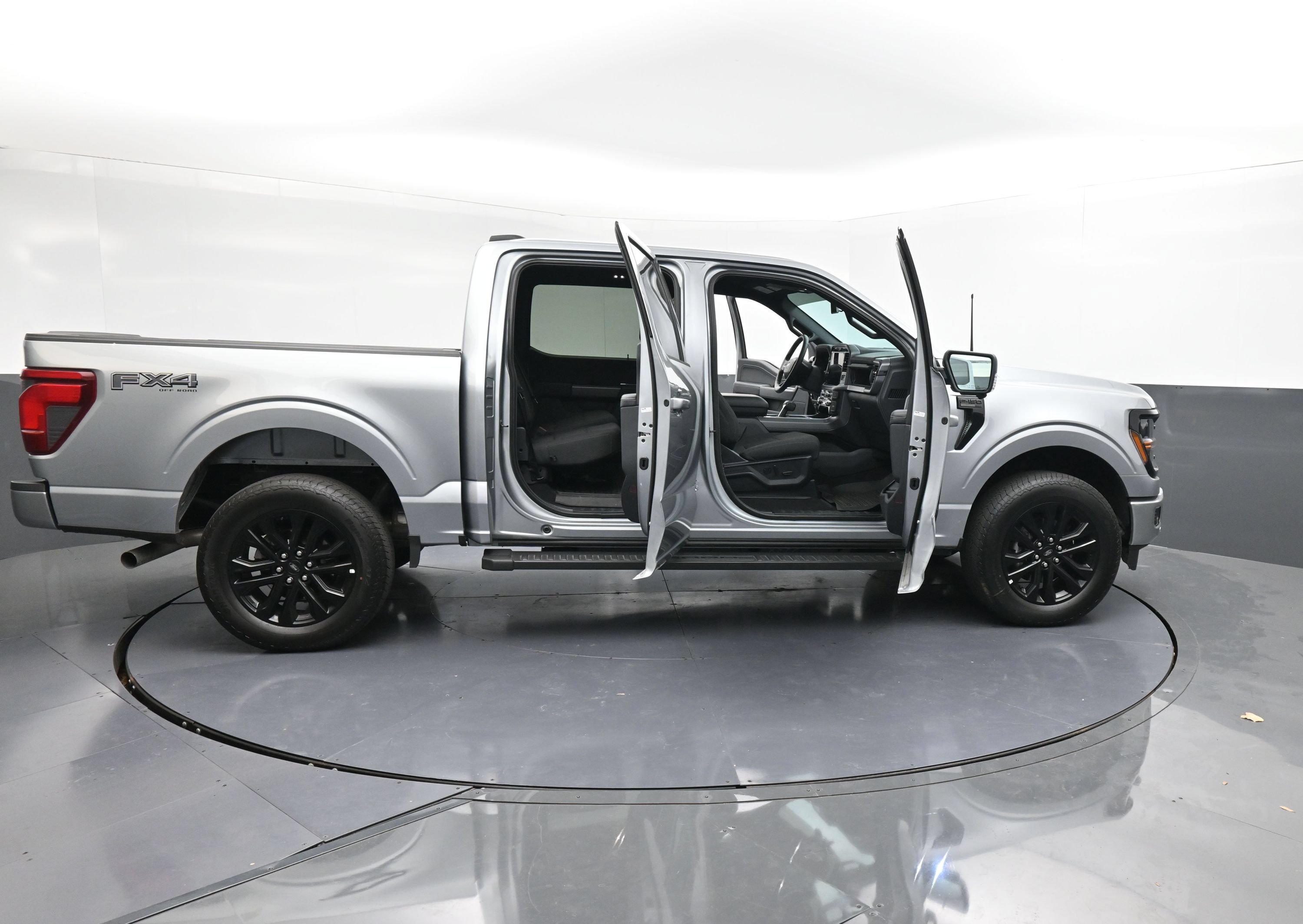 Used 2026 Ford F150 XLT w/ Equipment Group 302A MID AWD/4WD image 40