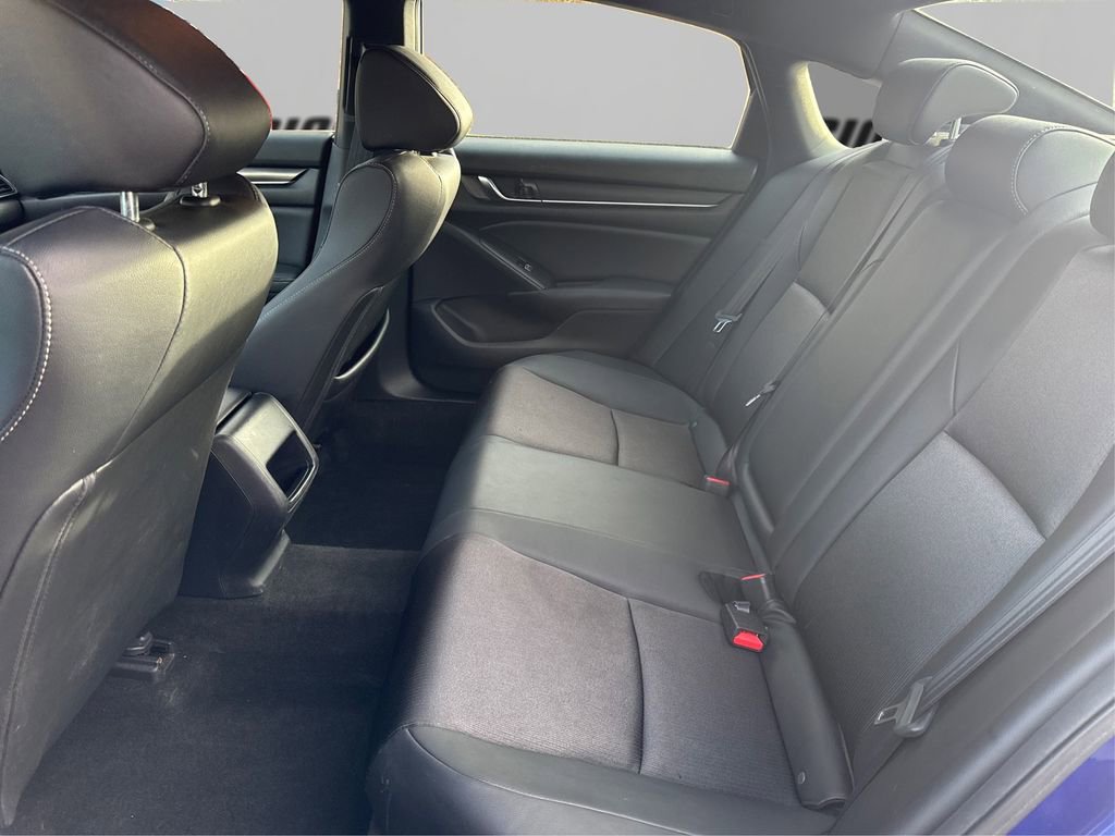 Used 2019 Honda Accord Sport image 10