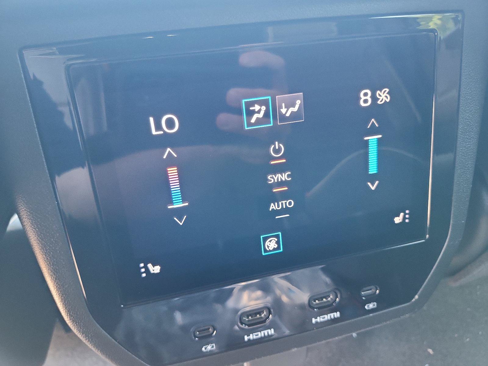 New 2026 GMC Yukon XL Denali Ultimate AWD/4WD image 13