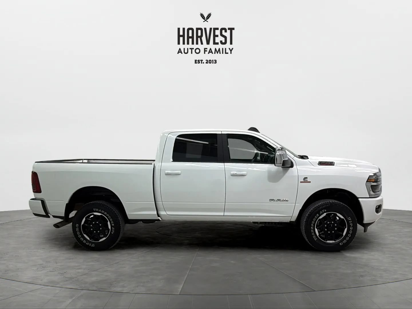 Used 2026 RAM 2500 Laramie AWD/4WD image 8