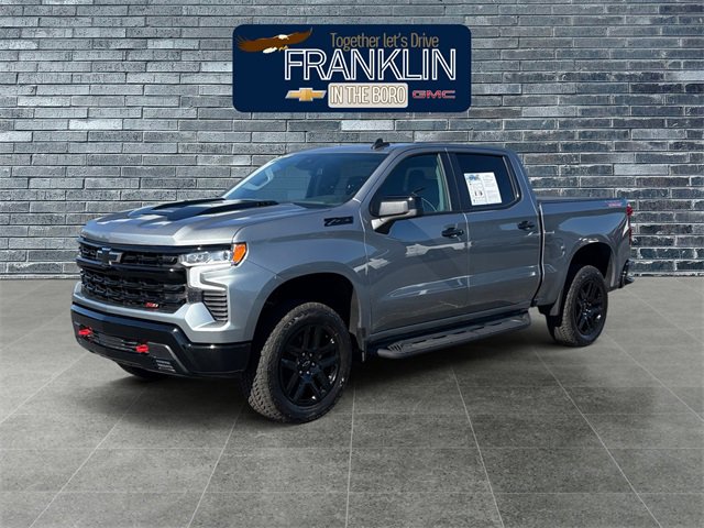 Used 2025 Chevrolet Silverado 1500 LT Trail Boss w/ Convenience Package II image 1