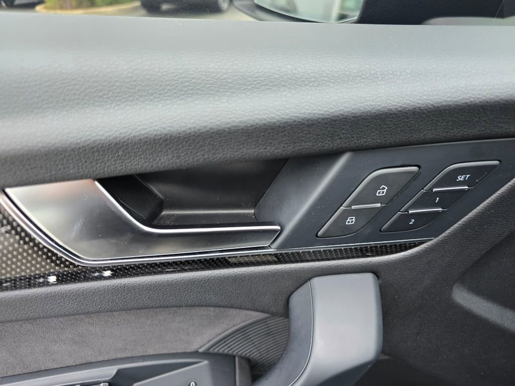 Used 2024 Audi SQ5 Prestige w/ Prestige Package image 17