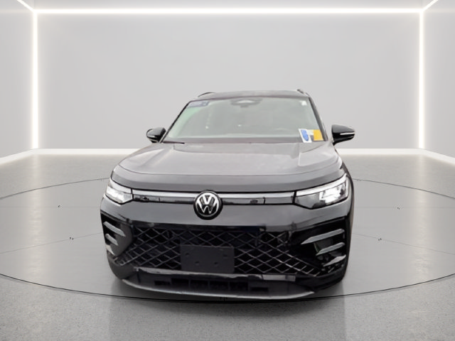 Used 2026 Volkswagen Tiguan SE R-Line AWD/4WD image 25