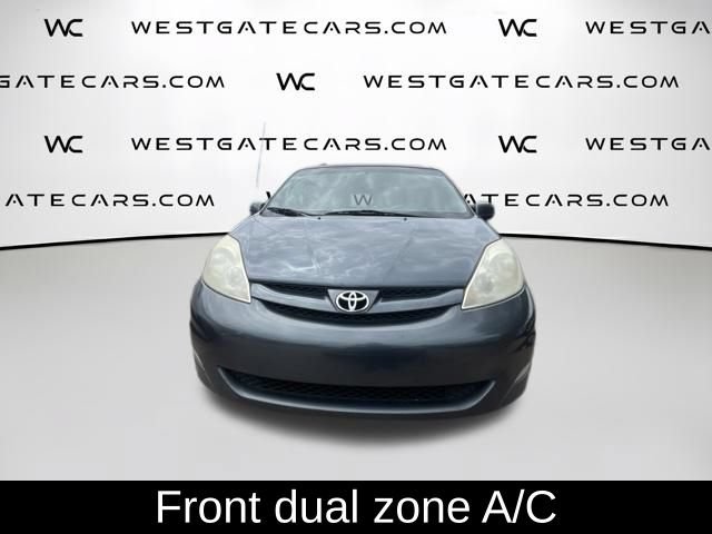 Used 2008 Toyota Sienna XLE FWD image 2