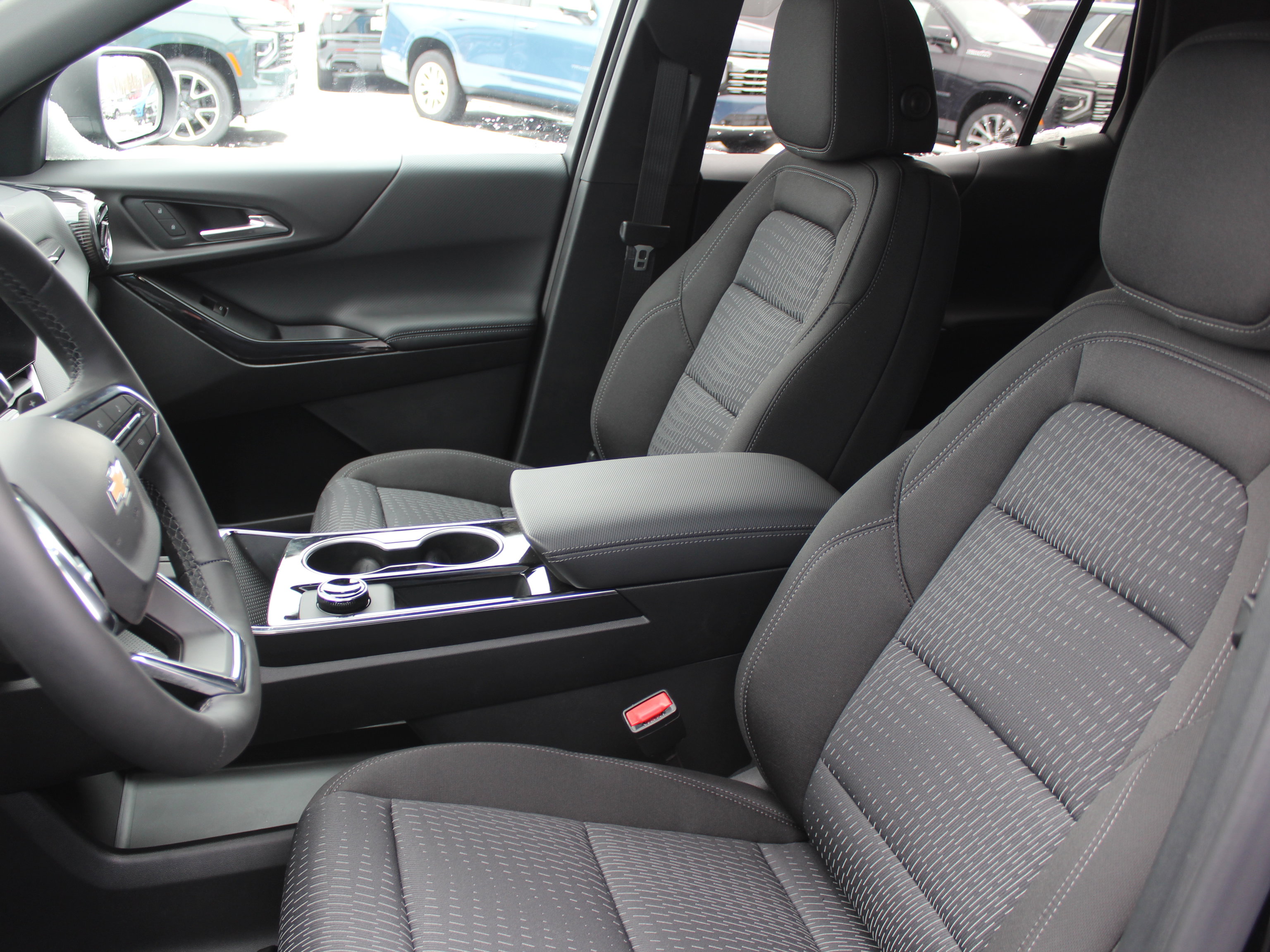 New 2026 Chevrolet Equinox LT image 9