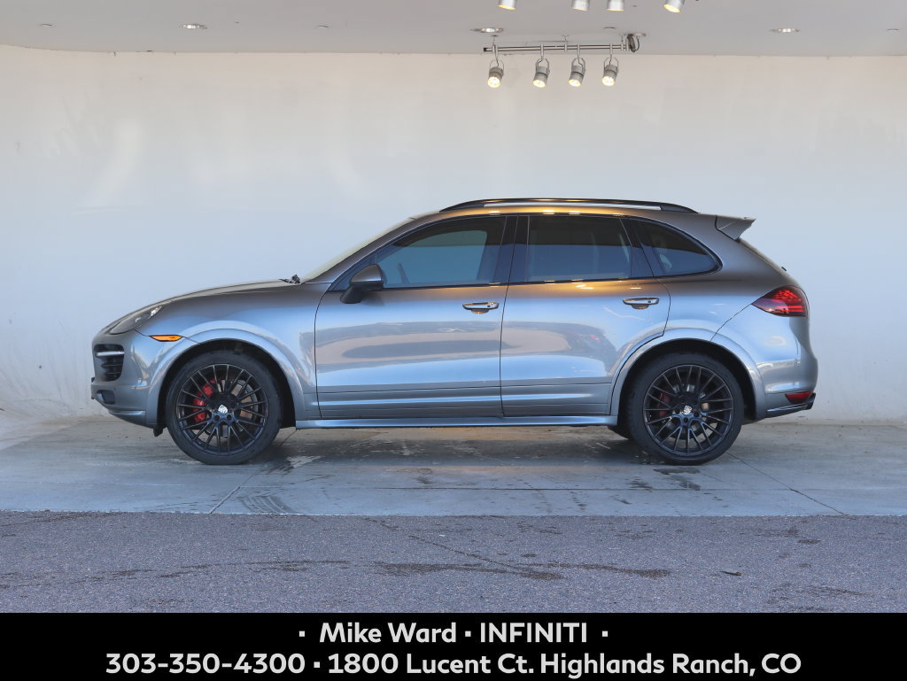 Used 2014 Porsche Cayenne GTS AWD/4WD image 2