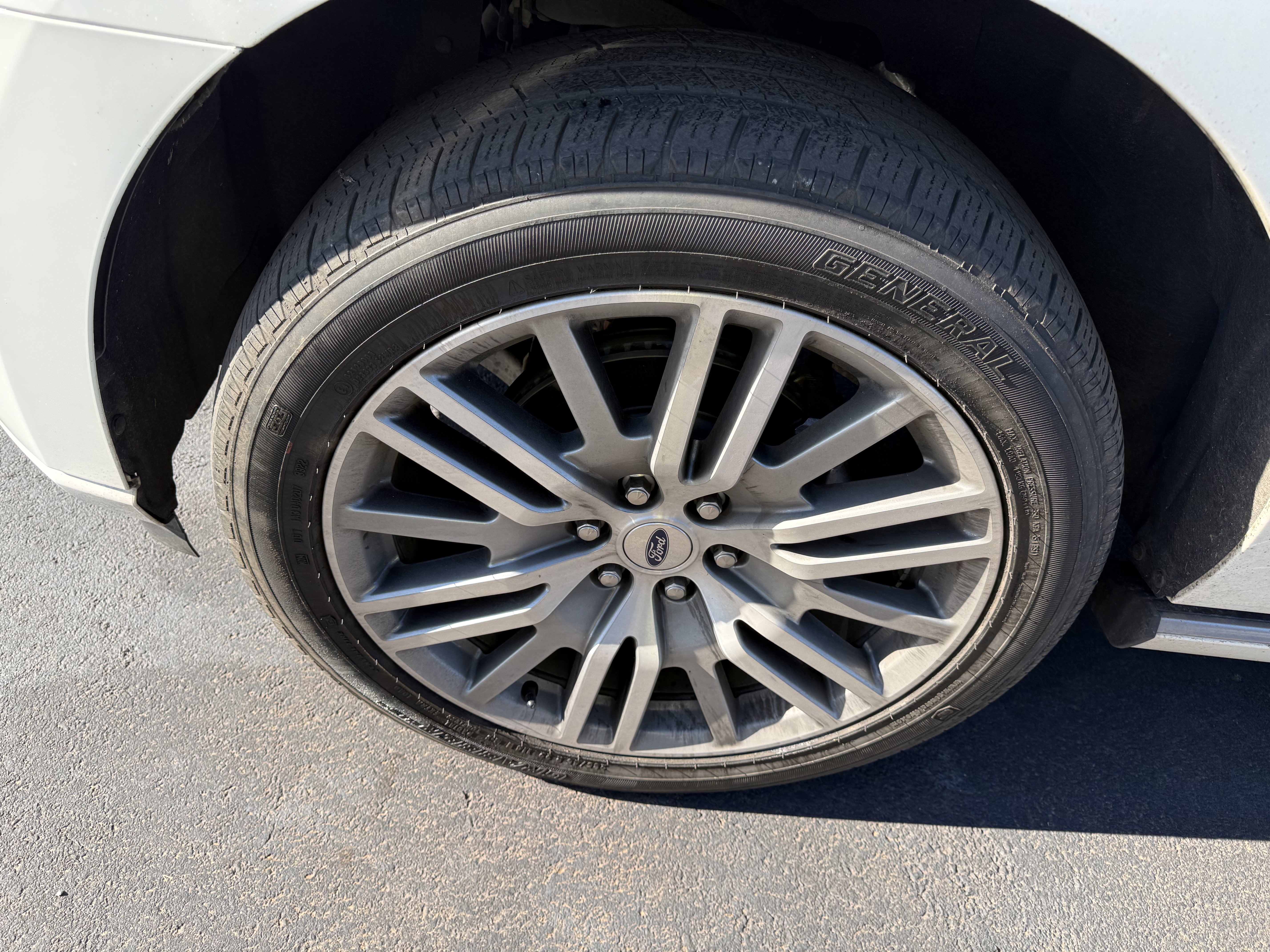 Used 2022 Ford Expedition Platinum image 5